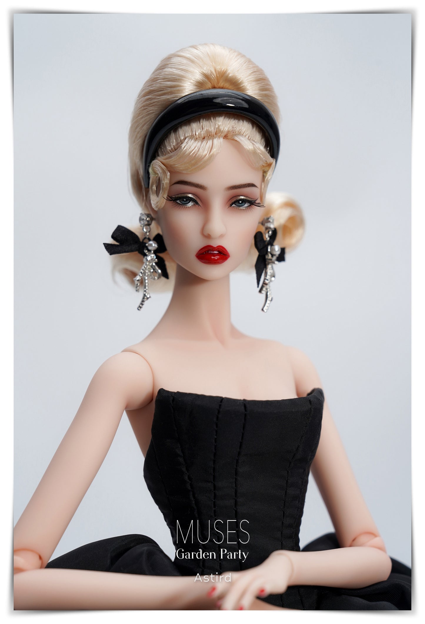 Muses "Garden Party" Astrid Basic Nude Doll (Pre Order Winter 2024)