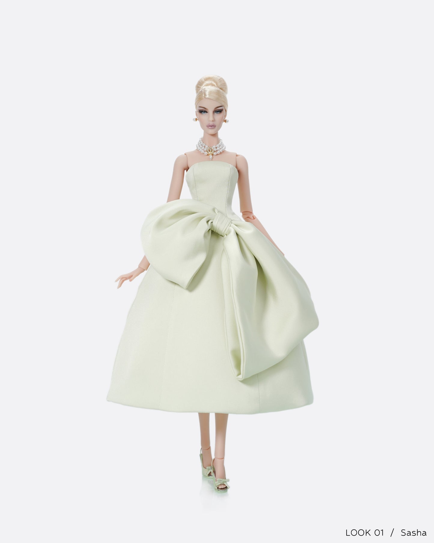 5th Anniversary Muses LOOK  01, Pre-Order Jun/Jul