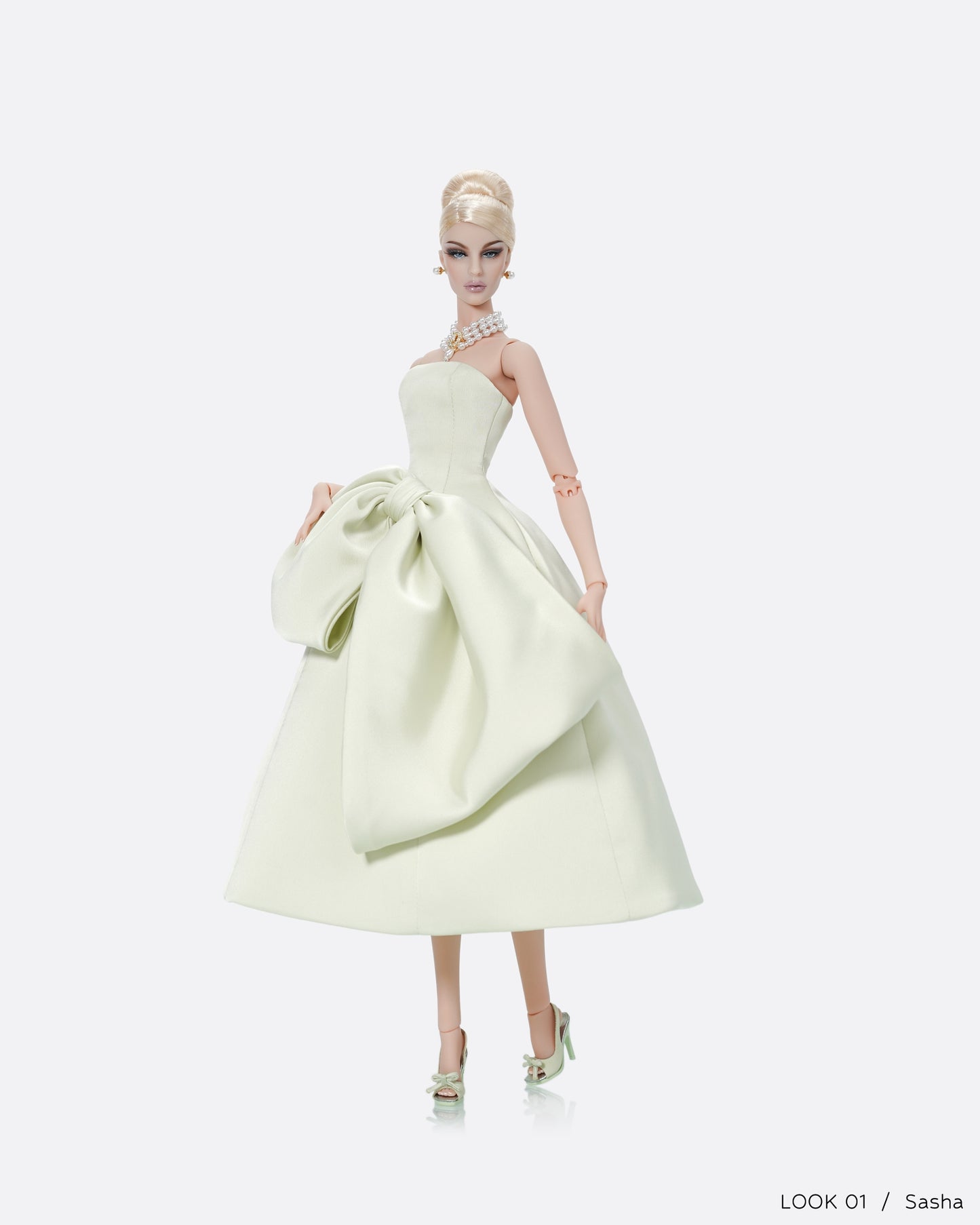 5th Anniversary Muses LOOK  01, Pre-Order Jun/Jul