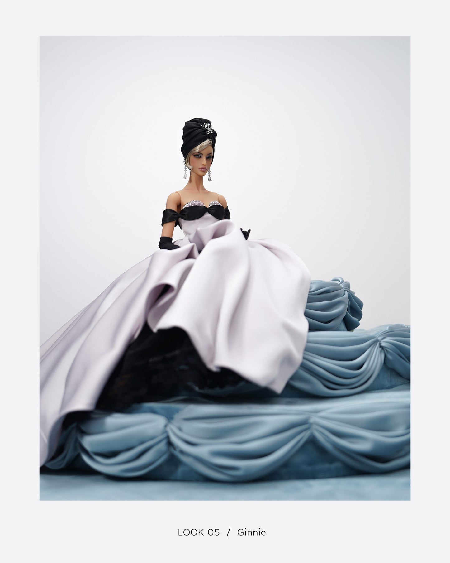 5th Anniversary Muses LOOK  05, Pre-Order Jun/Jul