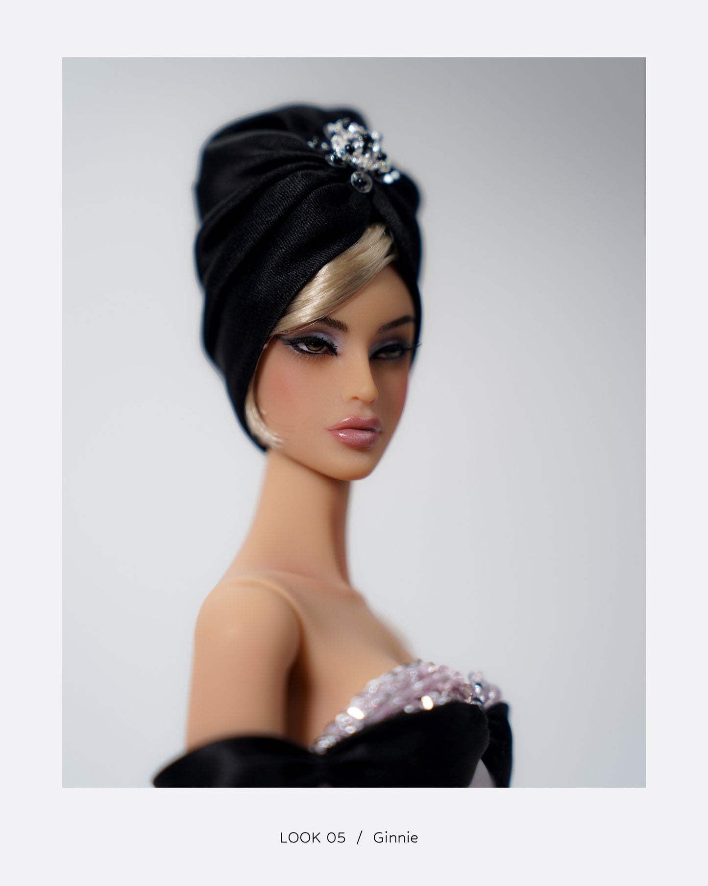 5th Anniversary Muses LOOK  05, Pre-Order Jun/Jul