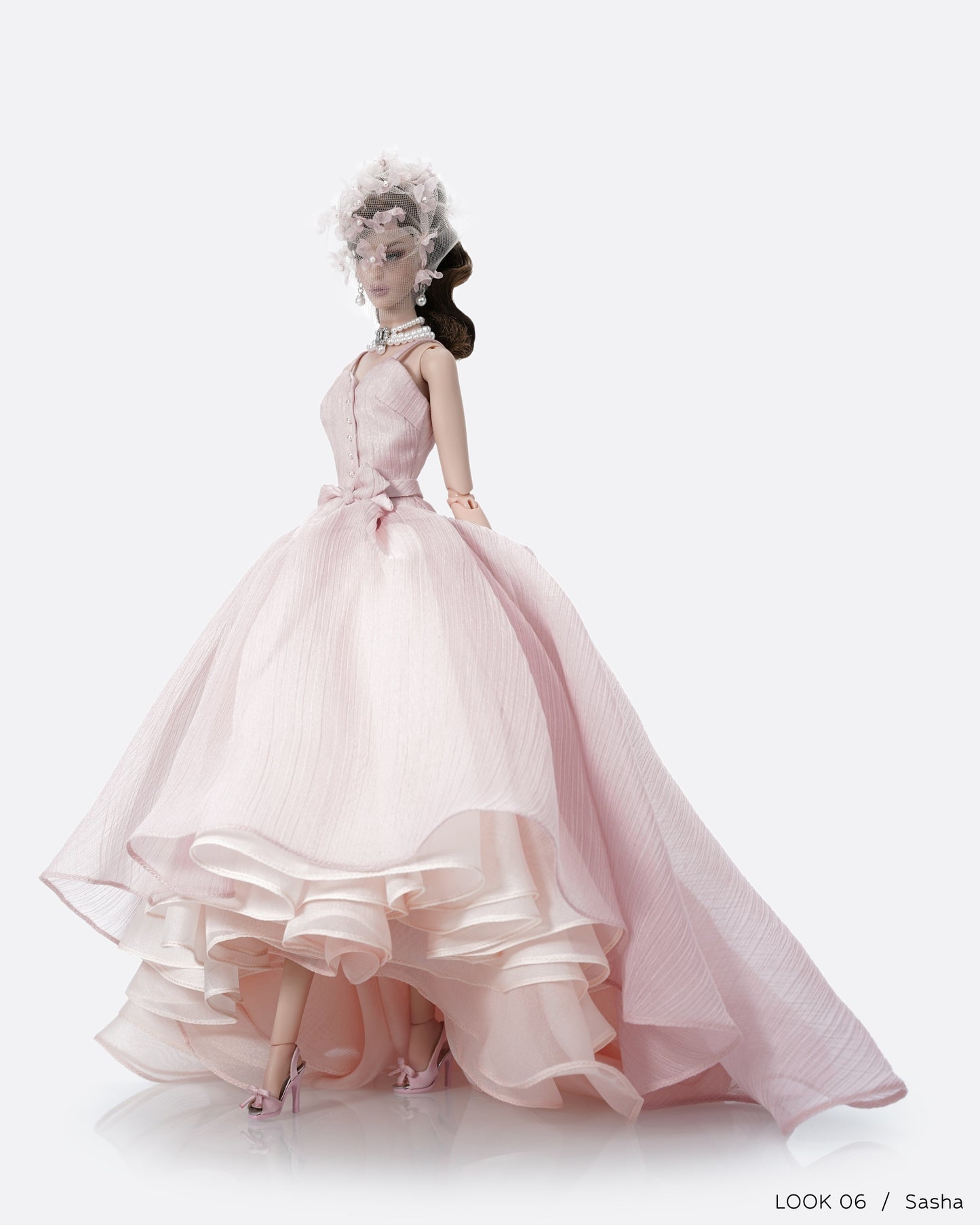 5th Anniversary Muses LOOK  06, Pre-Order Jun/Jul