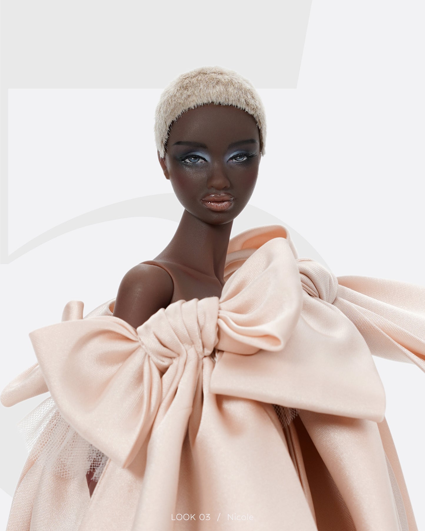 5th Anniversary Muses NICOLE BASIC DOLL, Pre-Order Jun/Jul